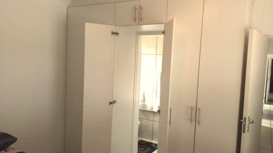 3 Bedroom Property for Sale in Vredenburg Western Cape